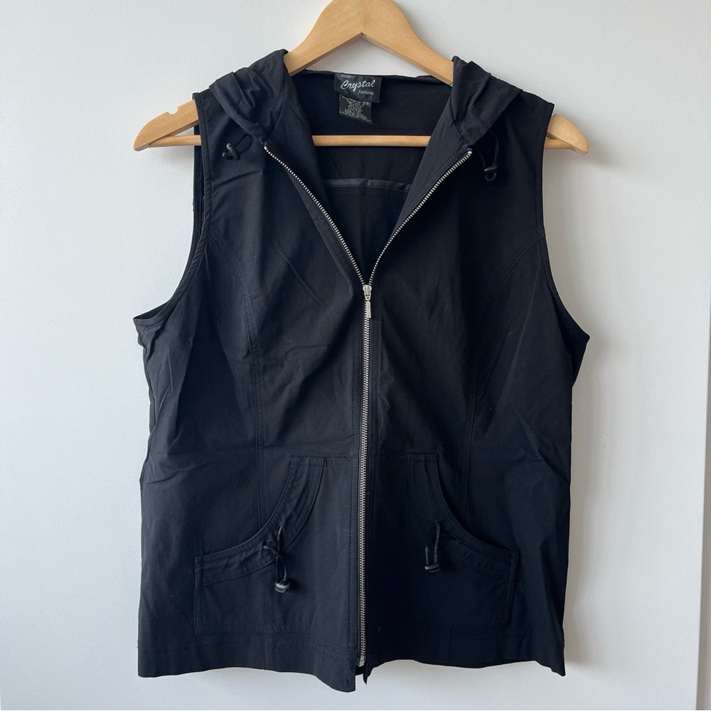 Modes Crystal Fashions - Black Zip Up Sleeveless Hooded Jacket Vest
